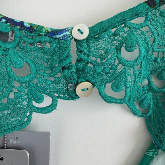 Daniel Rainn Women Sleeveless With Lace Back Design Top Blouse Size 1X - Picture 9 of 10